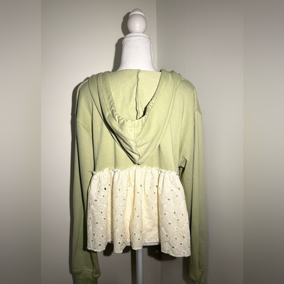 Urban Outfitters BDG Light Green US M Hoodie with Lace Details New with Tags - Picture 2 of 3